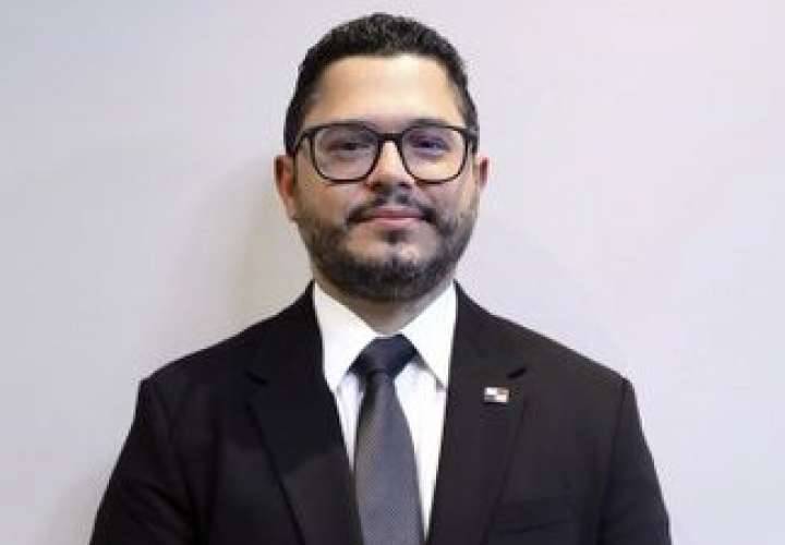 Designan a Roger Tejada como nuevo ministro de Gobierno