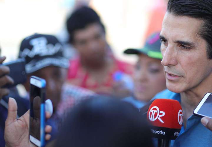 Roux: Varela y PRD se meten tiro en el pie si impugnan a 'El Loco'