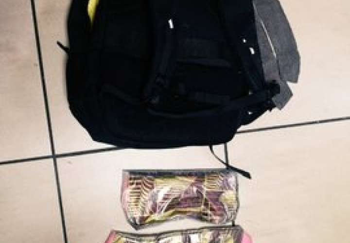Caen dos colombianos con cocaína rosada en el aeropuerto internacional [Video]