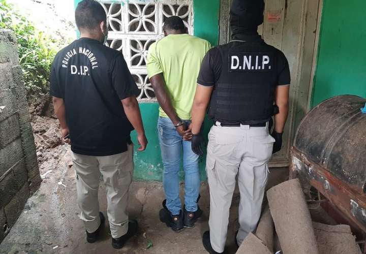 Nuevos allanamientos en zonas rojas de San Miguelito: Detenciones, armas y droga