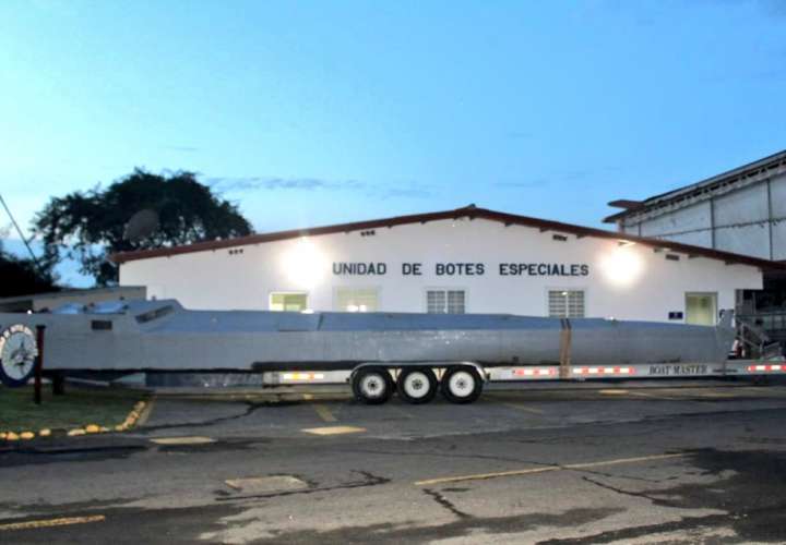 Encuentran embarcación semisumergible en Panamá Oeste