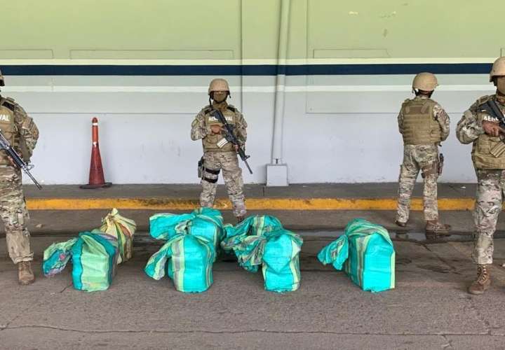 Confiscan 152 paquetes de droga al sur de Punta Coco