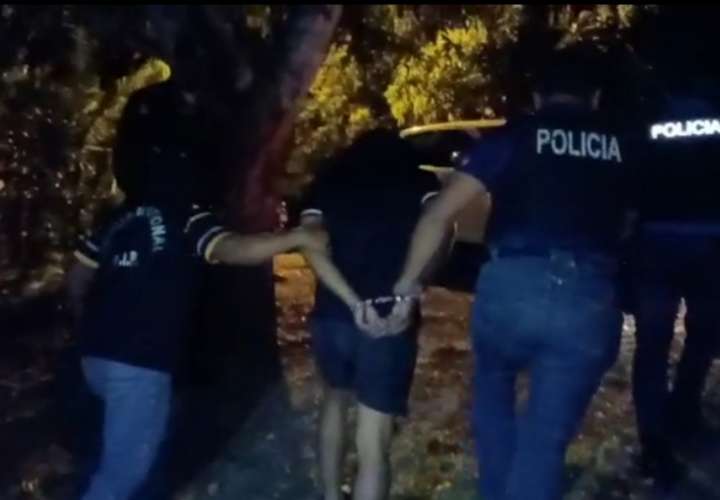 Detienen a cuñado de policía asesinado  [Video]