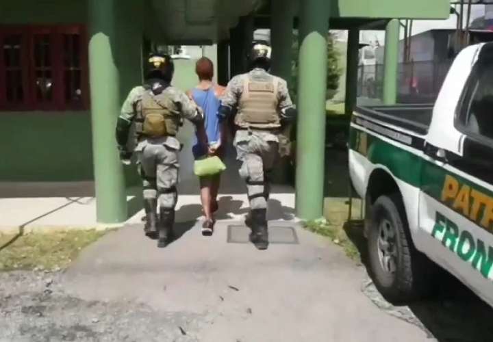 En el vídeo se muestra como la unidad de Senafront le da persecución a un sujeto que intenta darse a la fuga.