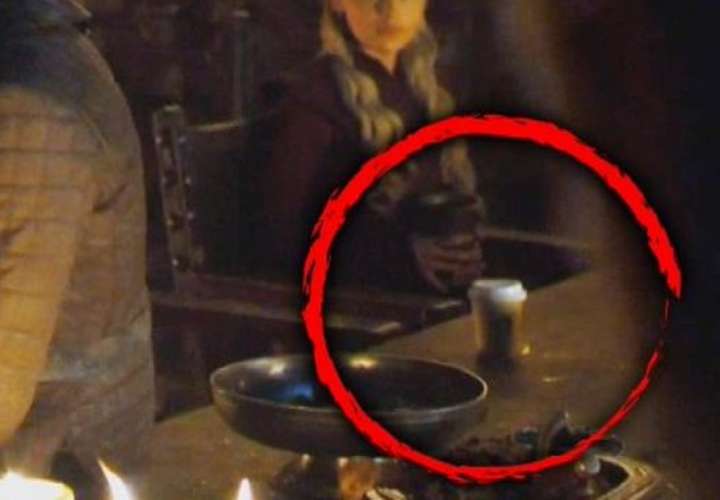 Vaso de café que se coló en episodio de "Juego de Tronos", revienta las redes