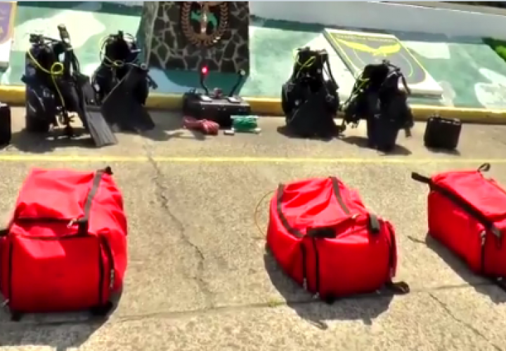 Incautan 125 paquetes de droga en buque mercante con rumbo a México [Video]
