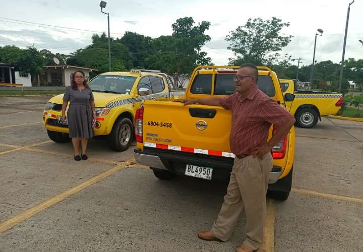Los taxistas brindan el servicio de transporte de pasajeros a áreas de difícil acceso en Veraguas