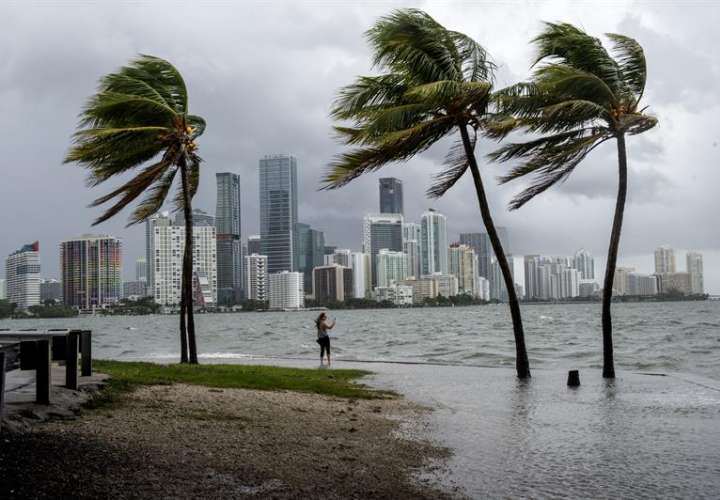 La tormenta ha motivado en Florida advertencias de tornados e inundaciones. Foto: EFE - Ilustrativa