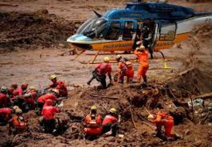 Tragedia minera en Brasil deja ya 121 muertos y 226 personas desaparecidas