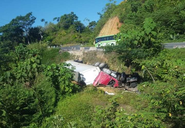 Muere transportista panameño en Costa Rica 