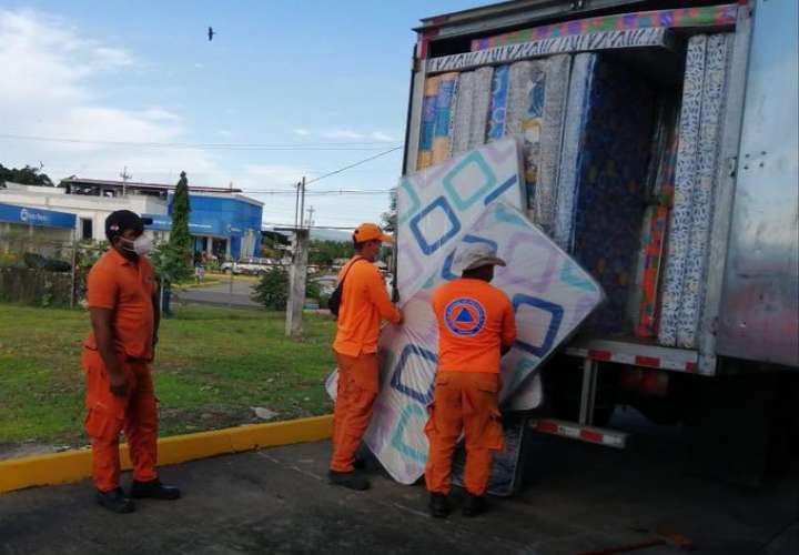 Continúa la entrega de ayuda humanitaria a familias afectadas por lluvias