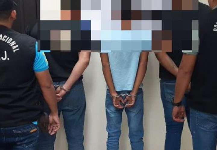 Tres detenidos por privación de libertad y droga en San Carlos [Video]