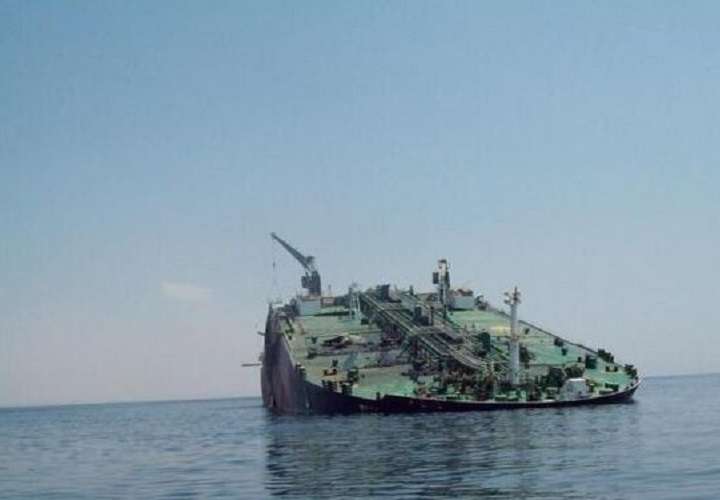 Túnez activa emergencia por hundimiento de carguero con gas