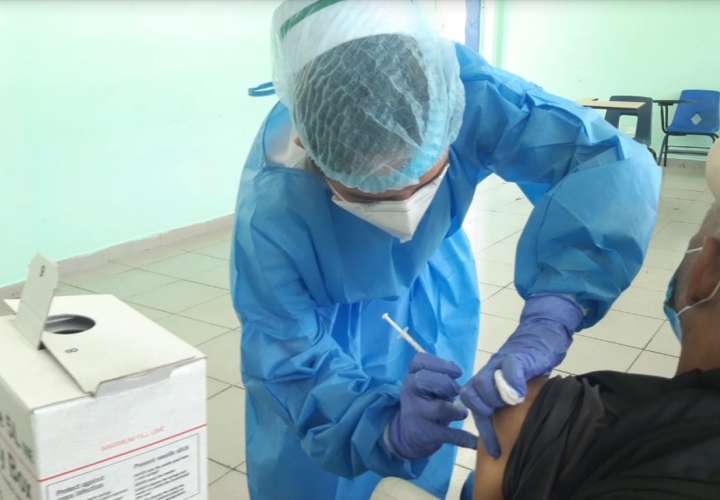 Más de 16 mil adultos mayores se vacunaron ayer en San Miguelito [Video]