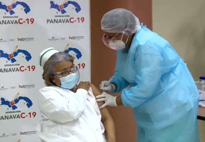 Panamá reactiva vacunación contra Covid-19 