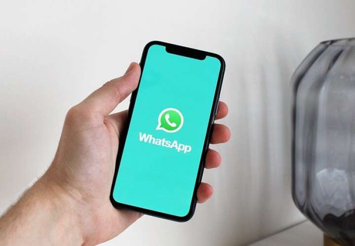 WhatsApp eliminará la cuenta de aquellos que utilicen una serie de aplicaciones, que no son versiones oficiales y violan sus condiciones de servicio. Foto: Pixabay - Ilustrativa