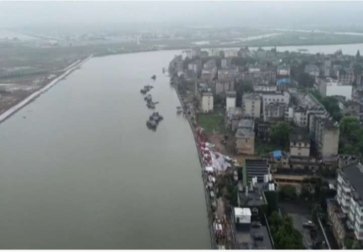 Ciudad china de Wuhan, en alerta roja por posibles inundaciones (Video) 