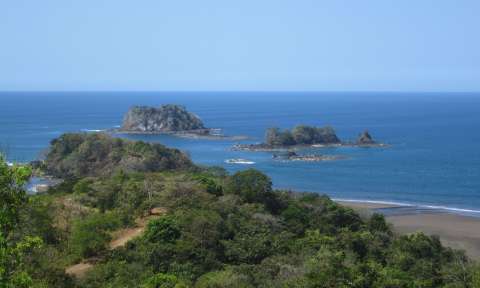 Vista al mar desde una de las lujosas residencias.