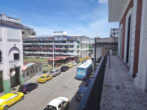 Vista de la ciudad de Colón donde la violencia no cesa.