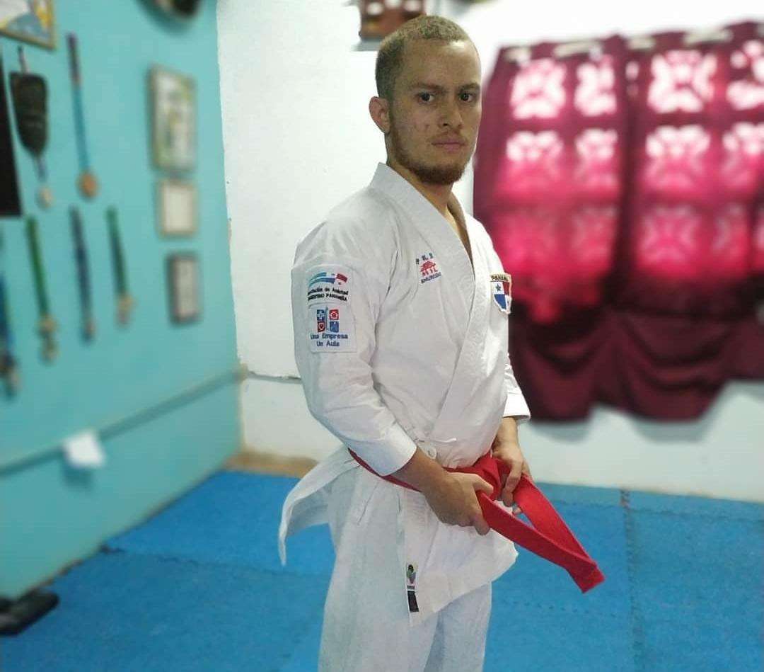 Héctor Cención ganó recientemente el Primer Torneo Virtual Mundial de Karate, en la modalidad de Kata. 