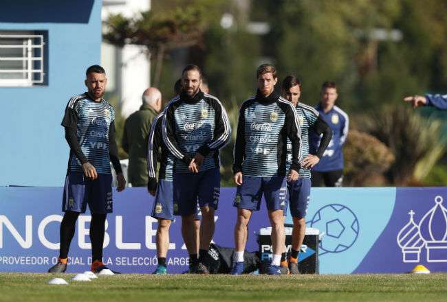 Jugadores de la selección argentina se preparan para el mundial. Foto: EFE