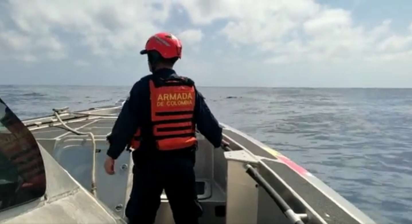 La Armada Colombiana encabeza el operativo de búsqueda.