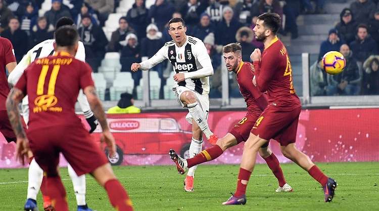 Cristiano Ronaldo durante un partido ante la Roma. Foto: EFE