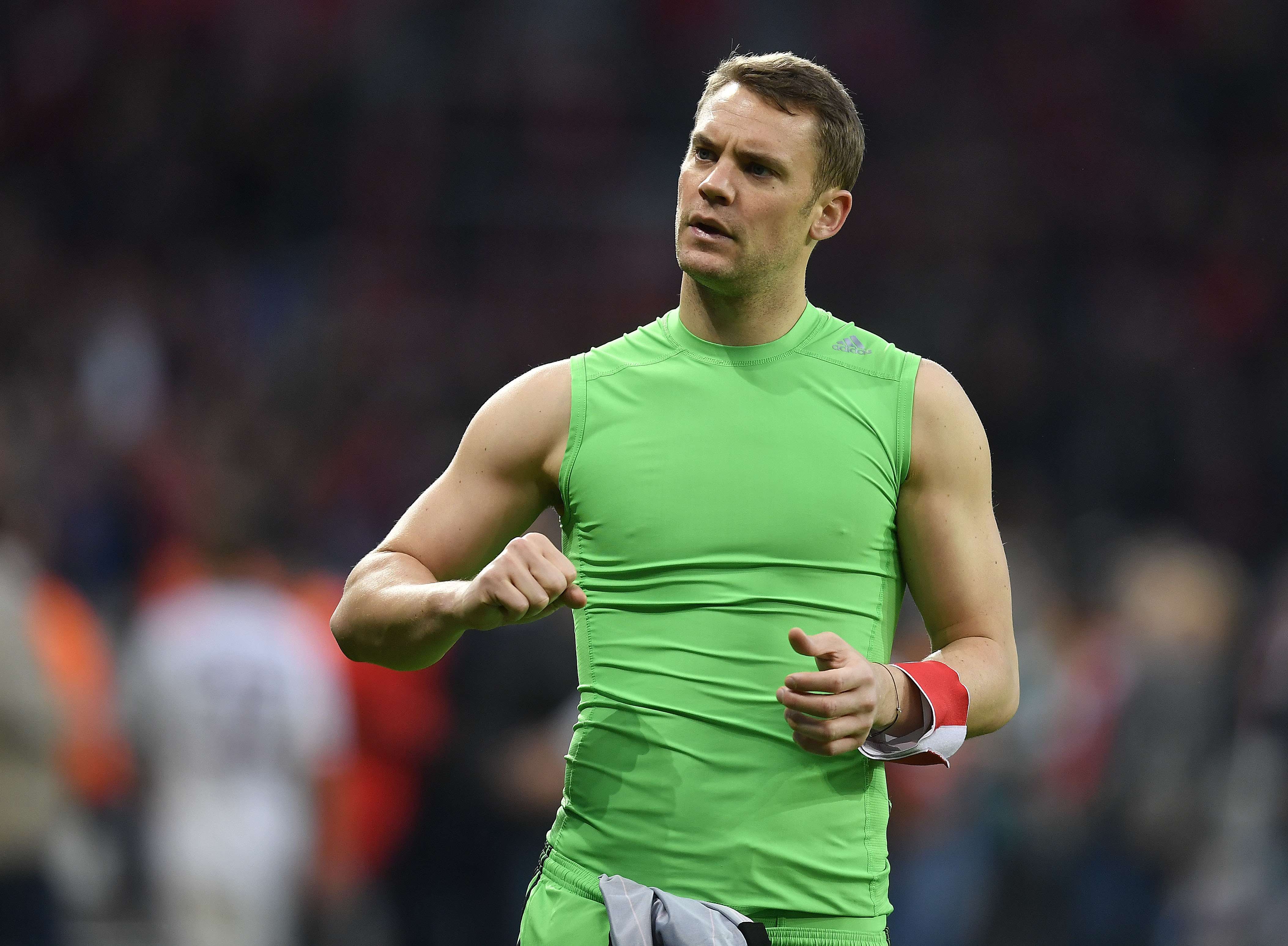  Manuel Neuer se está recuperando de una lesión que lo tiene varios meses sin jugar.