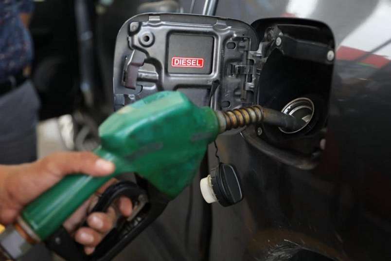 Empezó a regir nuevo precio del combustible en $3.25