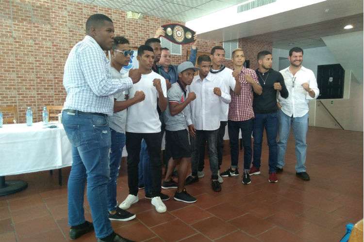 Todo listo para la cartilla de boxeo &quot;Emociones Extremas&quot;. Foto: Joel Isaac González