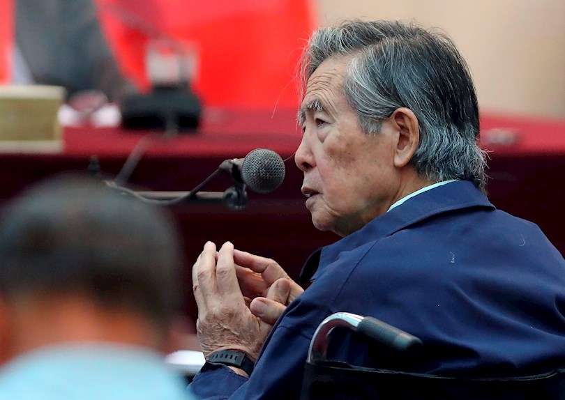 Fotografía de archivo en la que se registró al expresidente peruano Alberto Fujimori, quien gobernó entre 1990 y 2000). EFE - Foto_ Aechivo