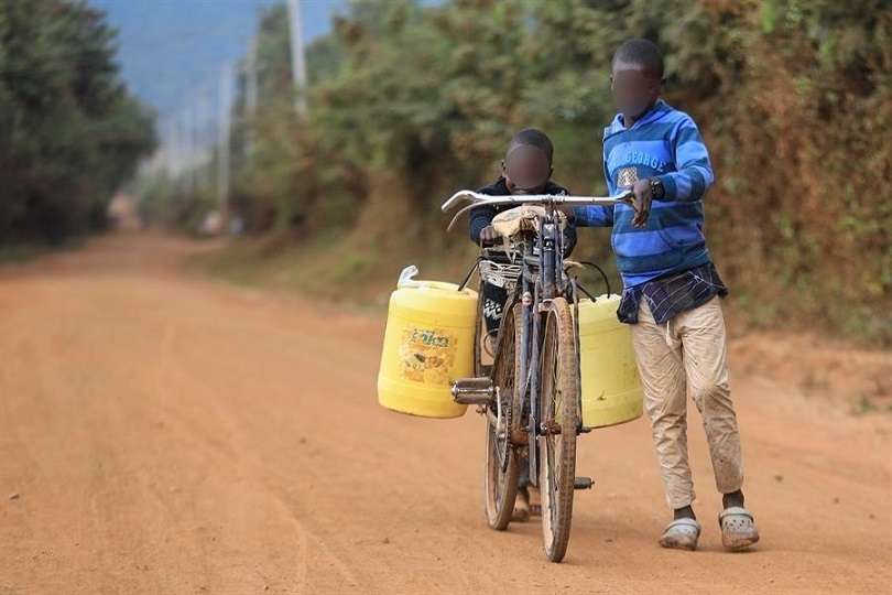 La FAO considera que invertir en fuentes no convencionales de agua, como la reutilización del agua y la desalinización, puede compensar la escasez. EFE