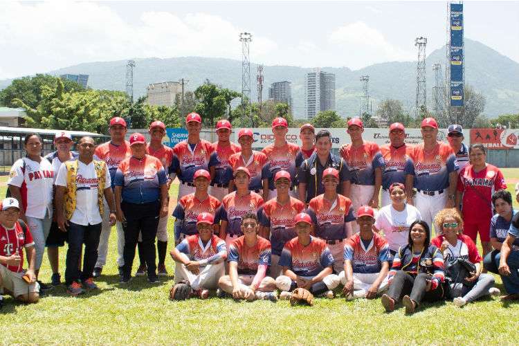 El equipo de las Pequeñas Ligas de Chitré, Herrera representará a Latinoamérica en la Serie Mundial de la categoría intermedia de béisbol. Foto: Cortesía