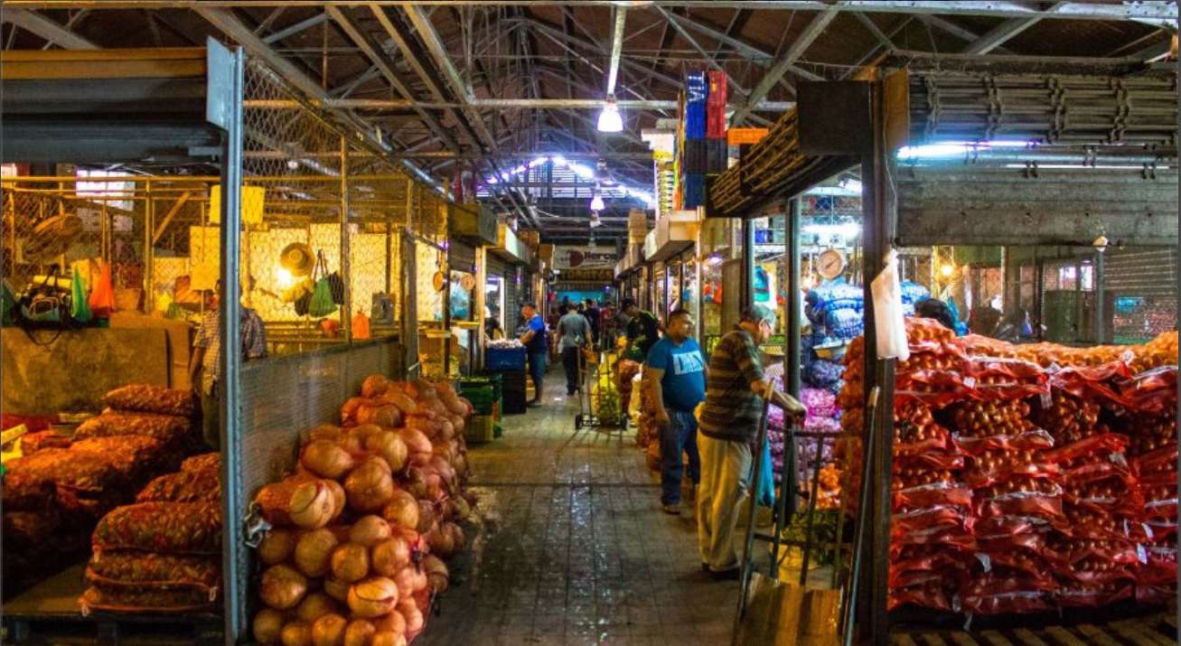 Vista del Mercado Agrícola Central, ciudad de Panamá.