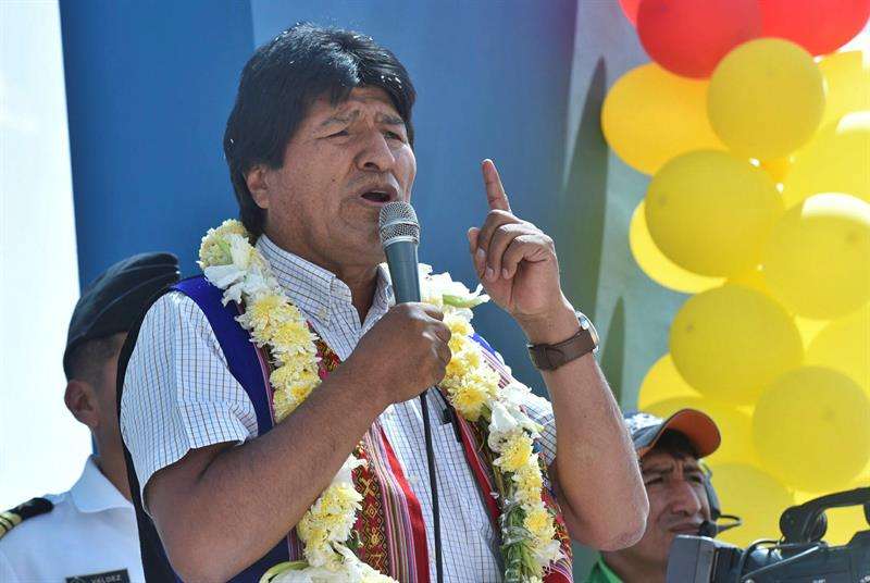Evo Morales, quien habla hoy, jueves 30 de noviembre de 2017, en un acto en la región de Cochabamba (Bolivia). EFE