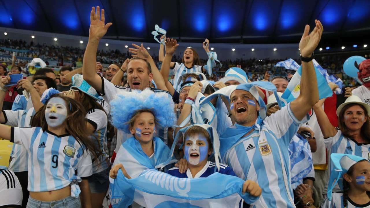 La hinchada argentina espera ver a su selección triunfar este 2018/AP