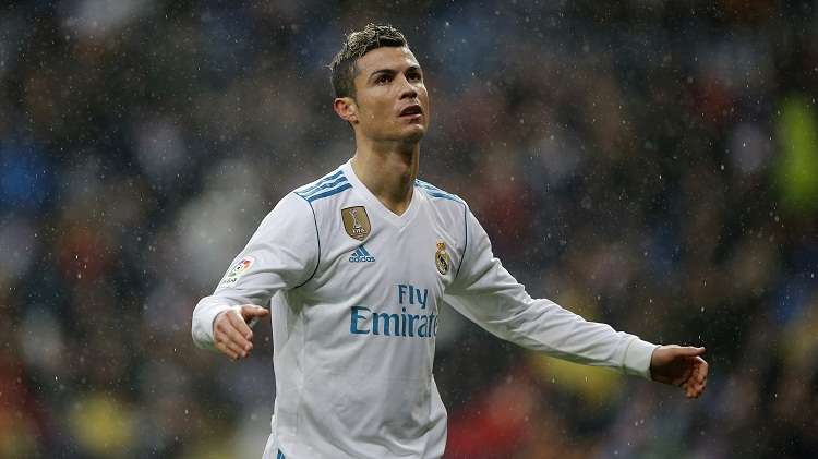 Cristiano Ronaldo recibió en el 2017 su quinto Balón de Oro. Foto: AP