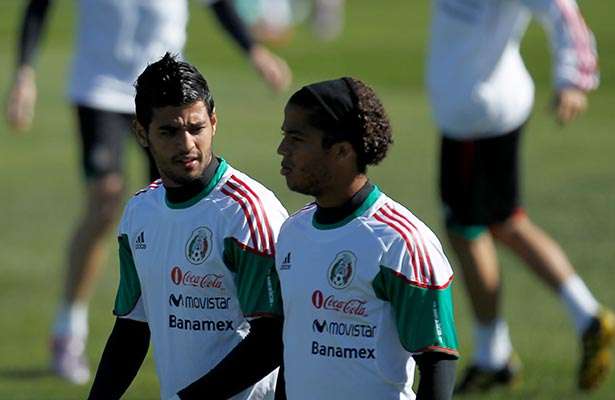 Carlos Vela y Giovani dos Santos son estrellas del fútbol mexicano.