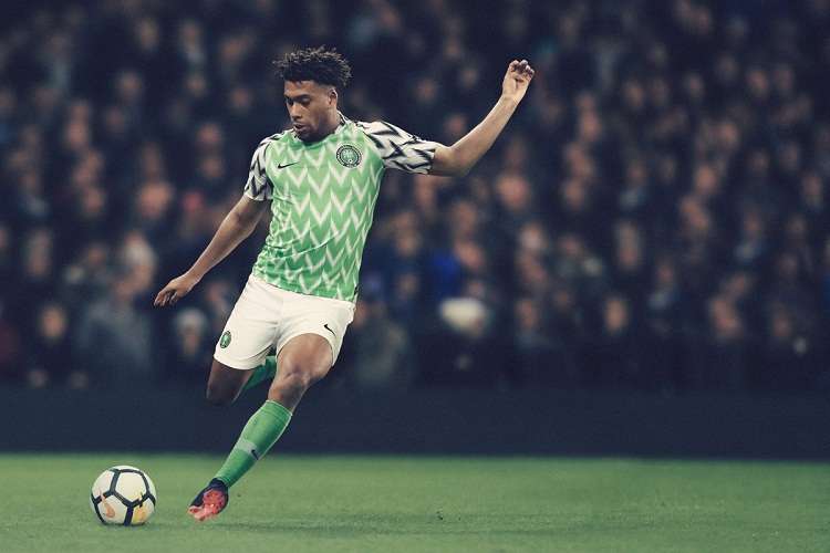 Nike hizo oficial la camiseta que usará Nigeria en el Mundial. Foto: Twitter