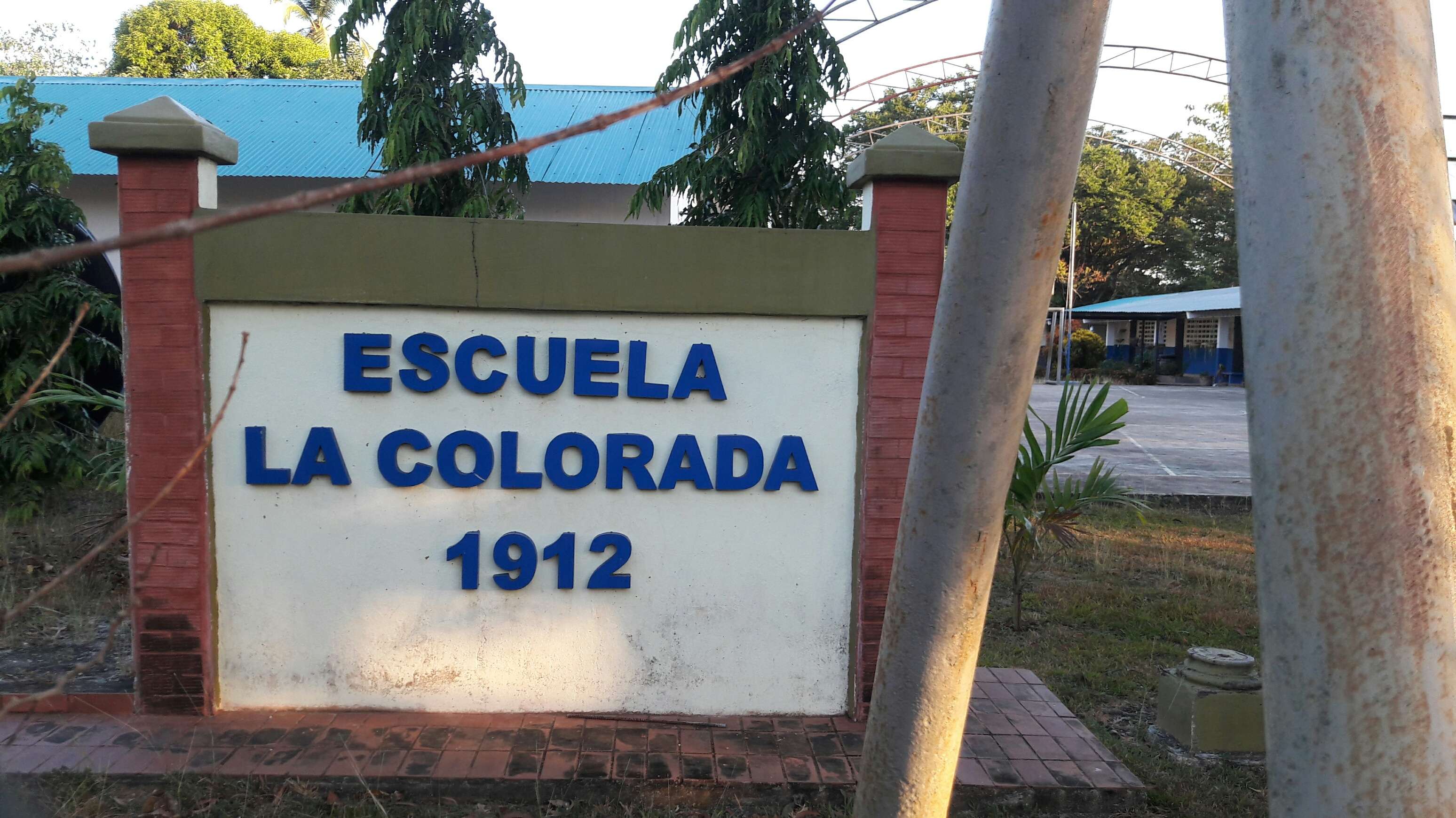 Escuela La Colorada, ubicada en el distrito de Los Santos. Foto: Zenaida Vásquez