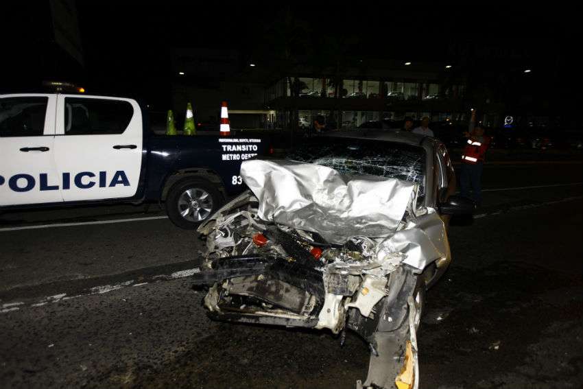 Afortunadamente los ocupantes de ambos vehículos solo terminaron con heridas leves. /  Foto: Alexander Santamaría