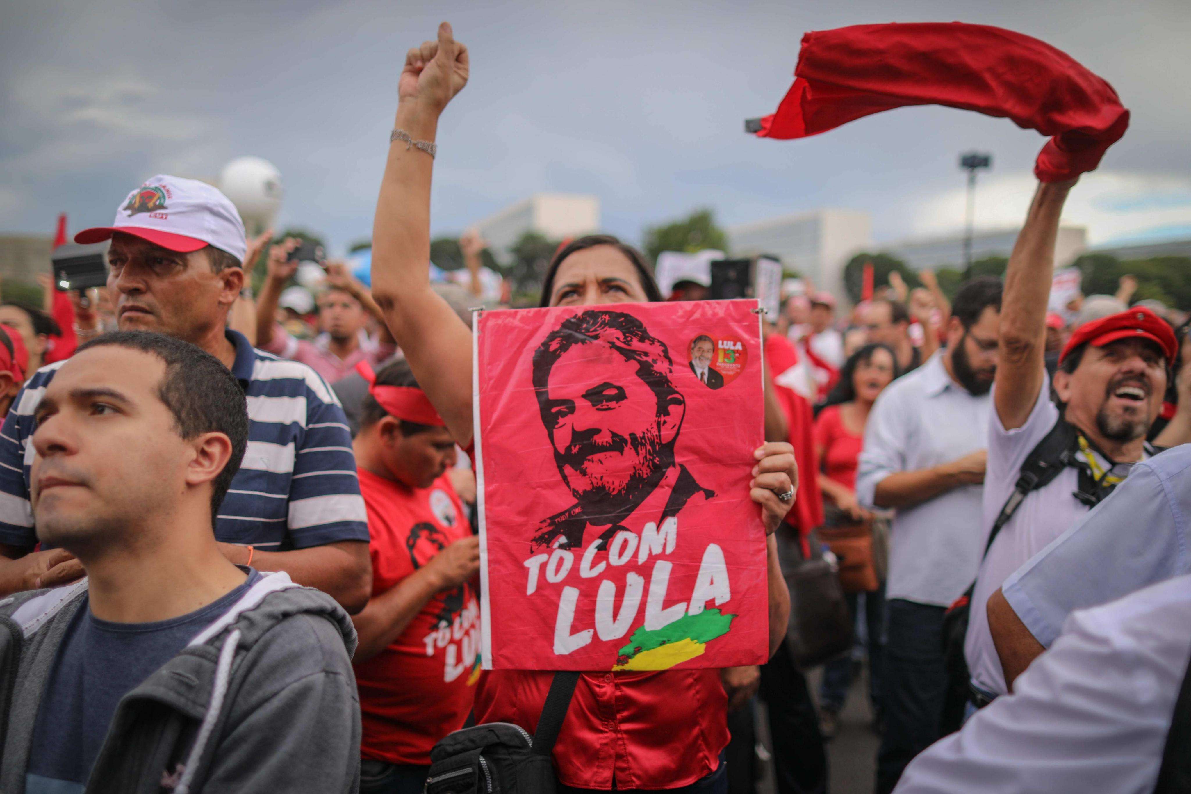 Marcha a favor del expresidente Lula Da Silva.