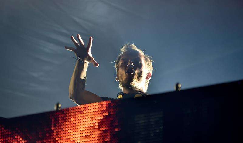 El artista y DJ sueco Avicii, durante una actuación en el festival de Pildammsparken, en Malmö, Suecia. Foto/EFEarchivos