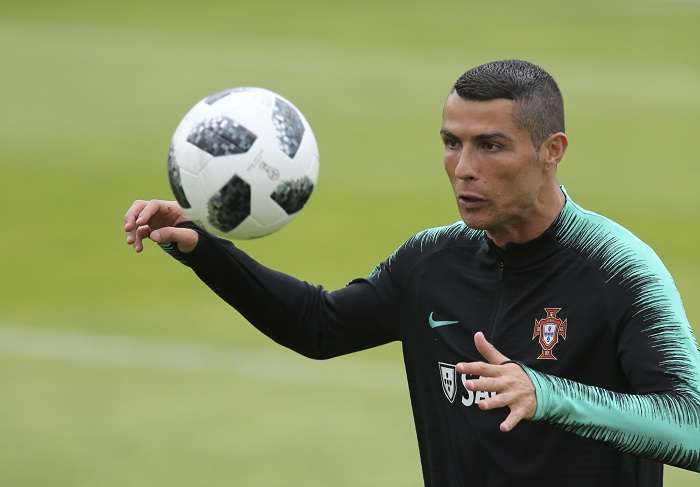 Cristiano Ronaldo en los entrenamientos de la Selección de Portugal.