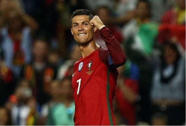 Cristiano Ronaldo de Portugal celebra luego de anotar un gol. Foto: EFE