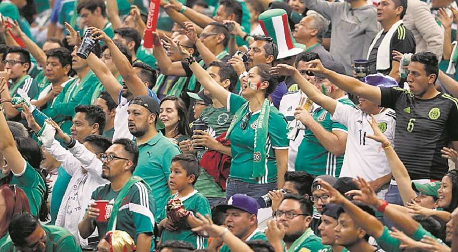 Los fanáticos mexicanos se hicieron sentir en Rusia. Foto: EFE