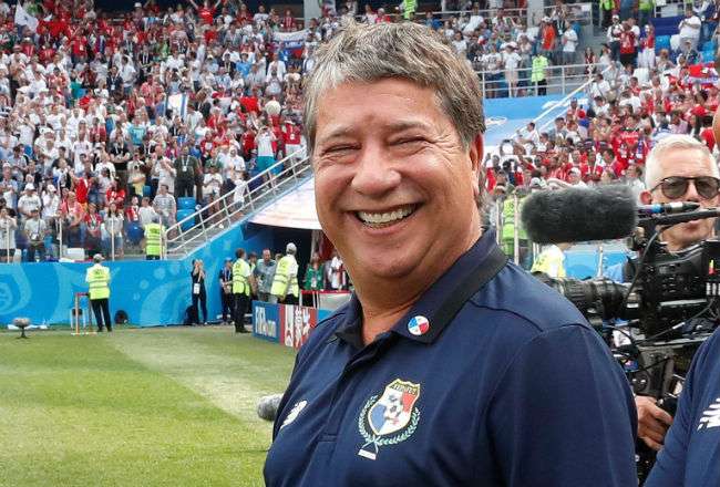 El técnico de la selección panameña de fútbol Hernán Gómez. Foto:EFE
