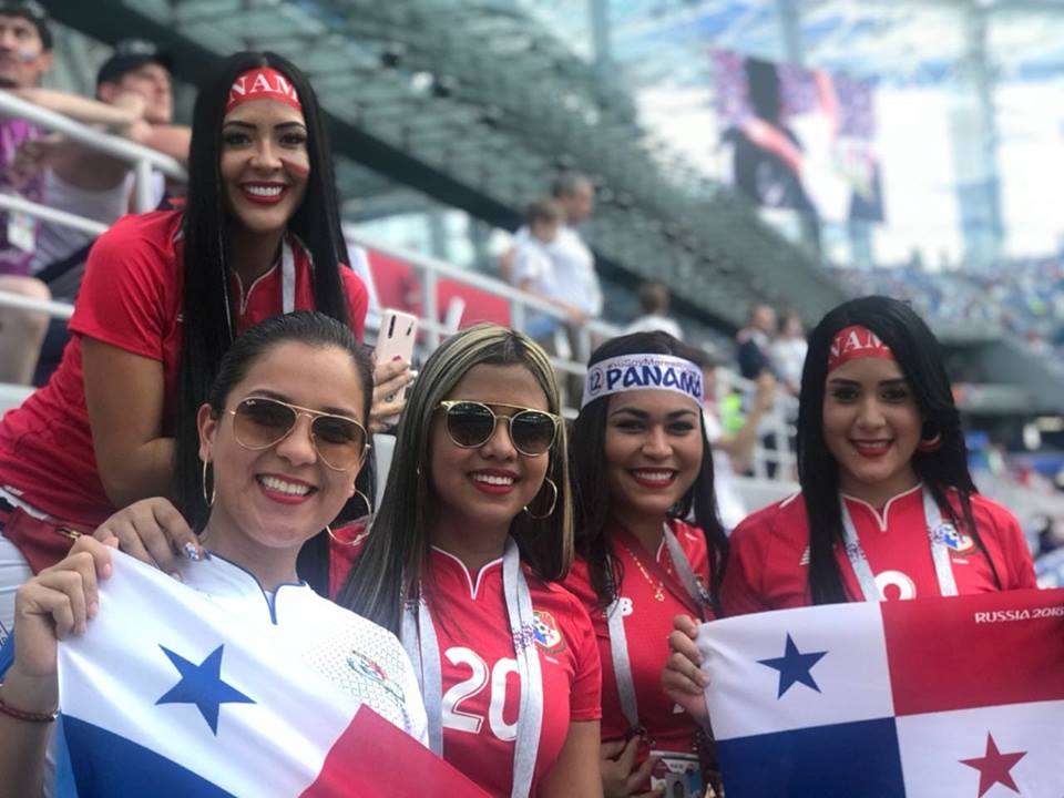 Las esposas de varios jugadores de Panamá.