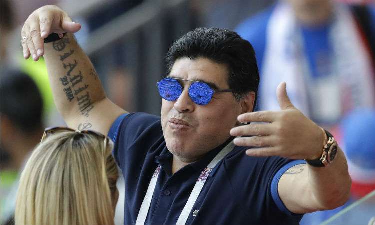 Diego Armando Maradona en el ojo de la tormenta nuevamente. Foto: AP