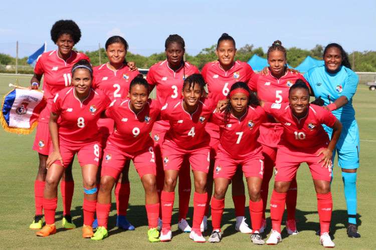 La selección femenina de Panamá que participará en el campeonato de Concacaf. Foto: Fepafut